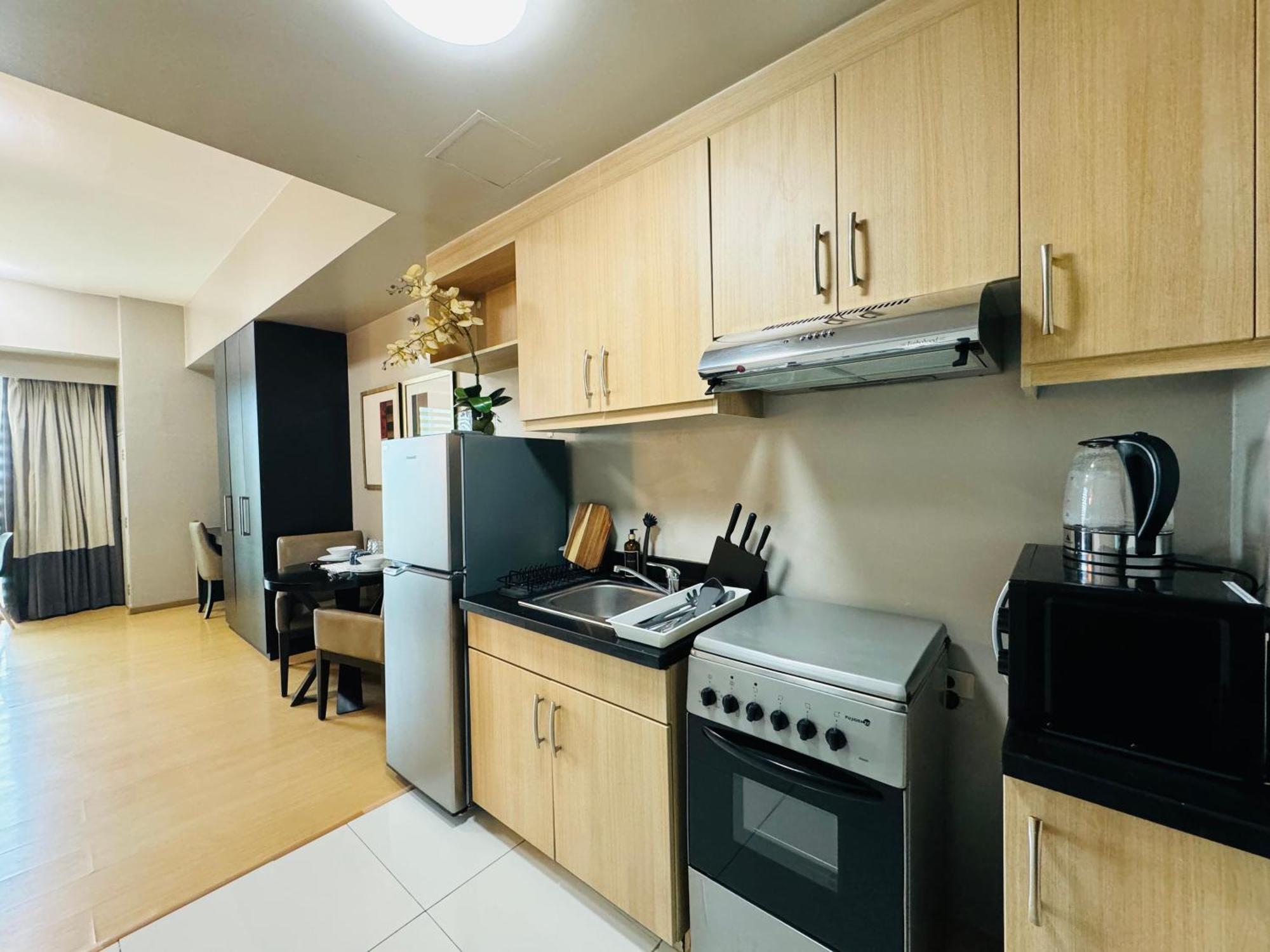 Avant At The Fort By Urban Realty มะนิลา ภายนอก รูปภาพ
